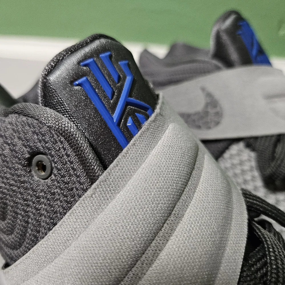 Nike Kyrie 2 Omega